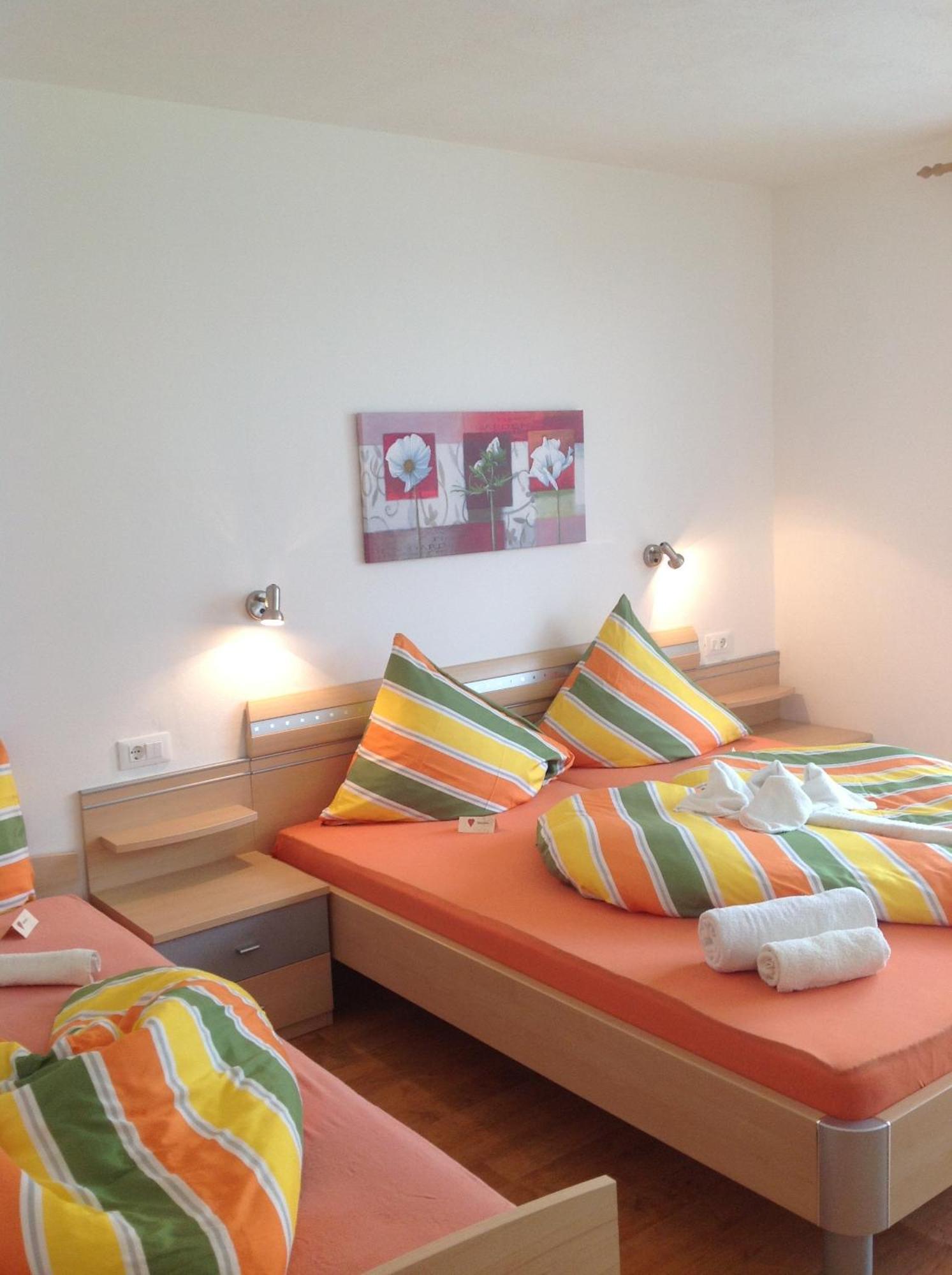 Gasthaus Jaufenblick San Martino In Passiria  Room photo