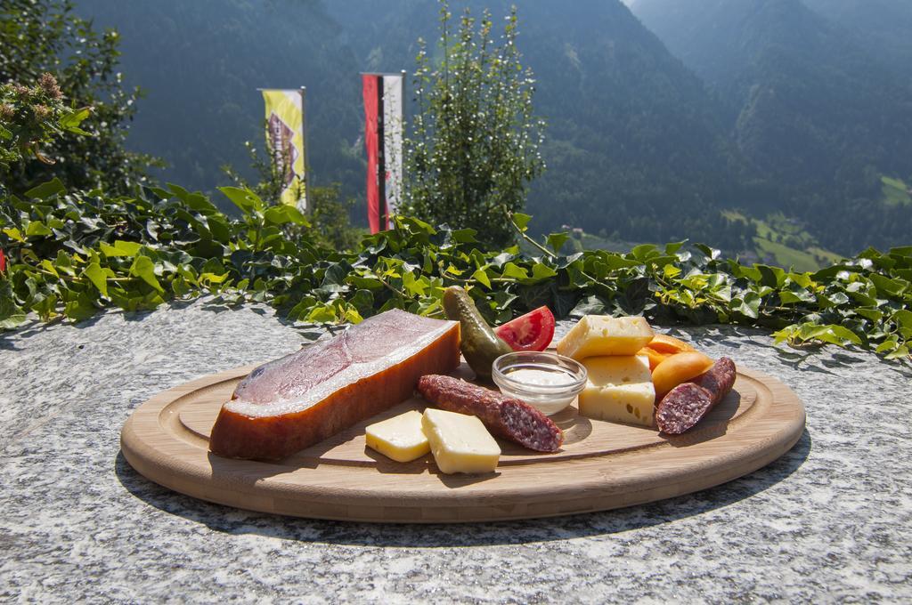 Gasthaus Jaufenblick San Martino In Passiria  Exterior photo