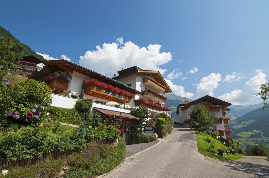 Gasthaus Jaufenblick San Martino In Passiria  Exterior photo